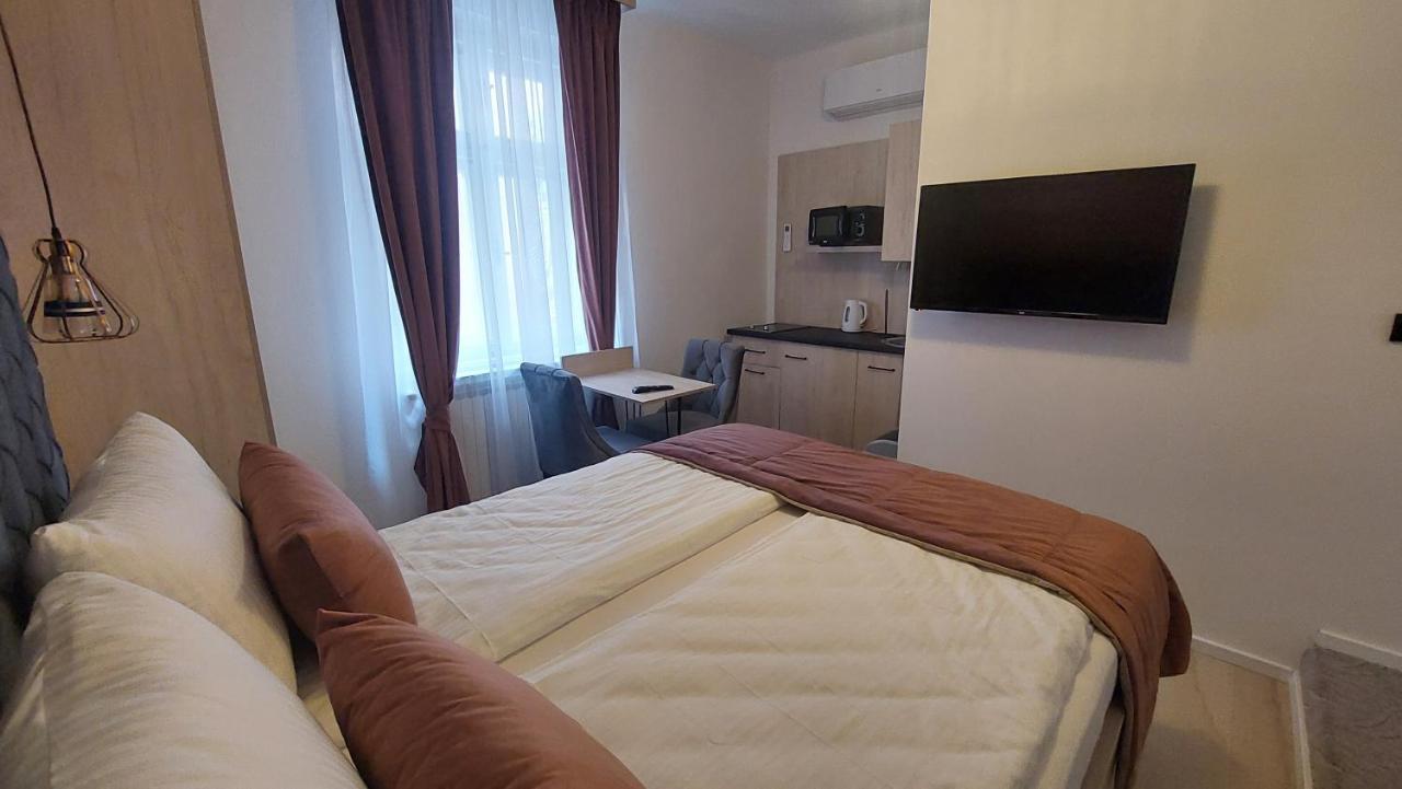 Apartments Artee Free Garage Parking 塞拉耶佛 外观 照片