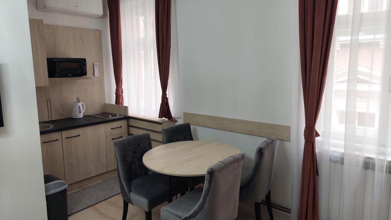 Apartments Artee Free Garage Parking 塞拉耶佛 外观 照片